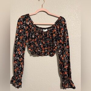 Hollister Black and Orange Floral Blouse. Size XS. So so Cute.🥰